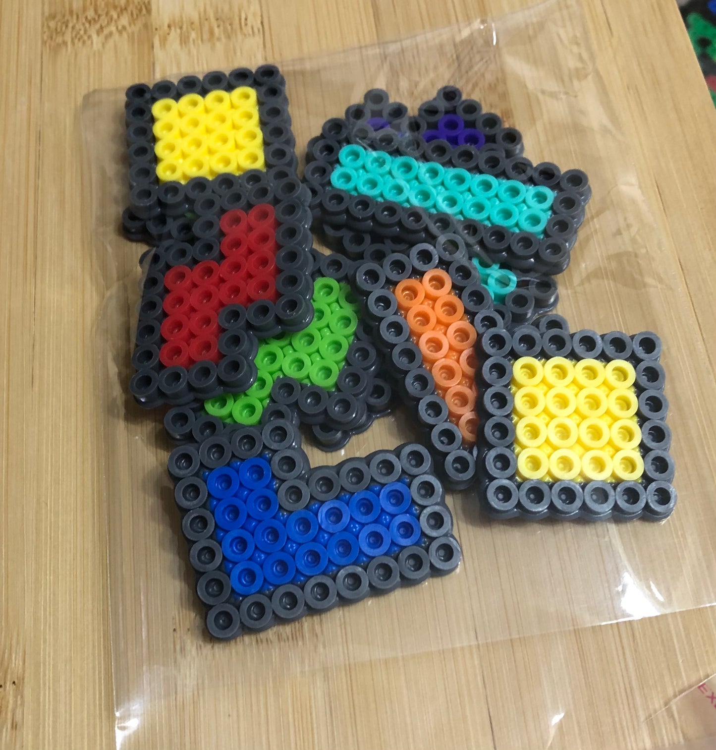 Tetris Play Pieces Grey Outline