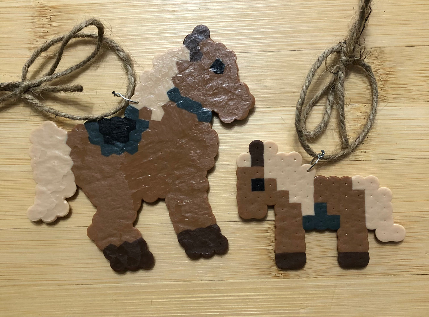 Horse With Baby Horse Ornament Set Brown