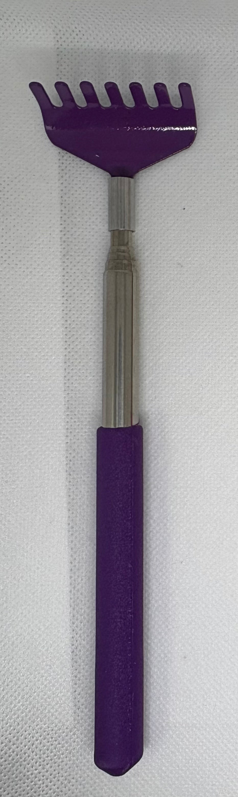 “Scratch my Back” Back Scratcher extends 26 inches
